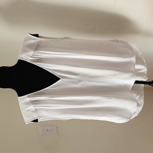 Loft white high low v neck top. Size M.